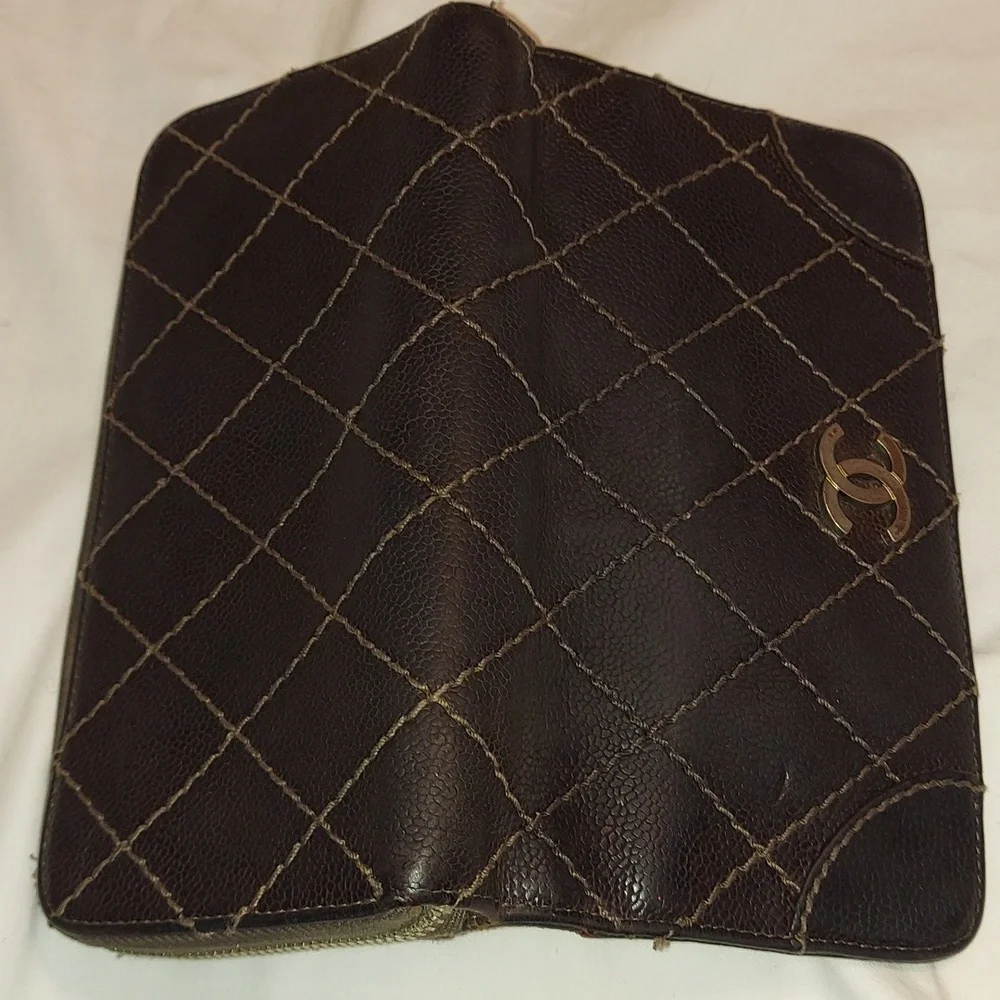 Chanel Wild Stitch Chocolate Brown long zip wallet🤎🤎 Authentic!